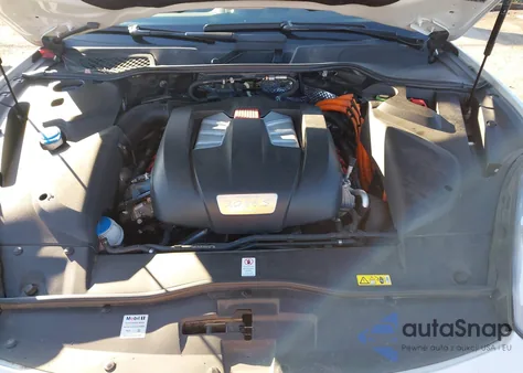 2017 Porsche Cayenne E-Hybrid S Platinum Edition from USA, damaged, VIN WP1AE2A27HLA70847